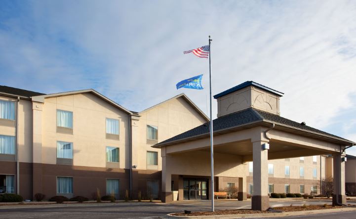 Holiday Inn Express & Suites – Bourbonnais, IL