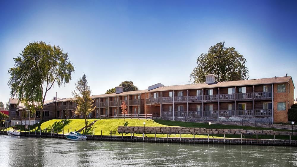 Best Western River Terrace Inn – Cheboygan, MI
