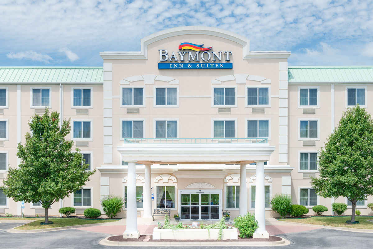 Baymont Inn & Suites – St. Robert, MO