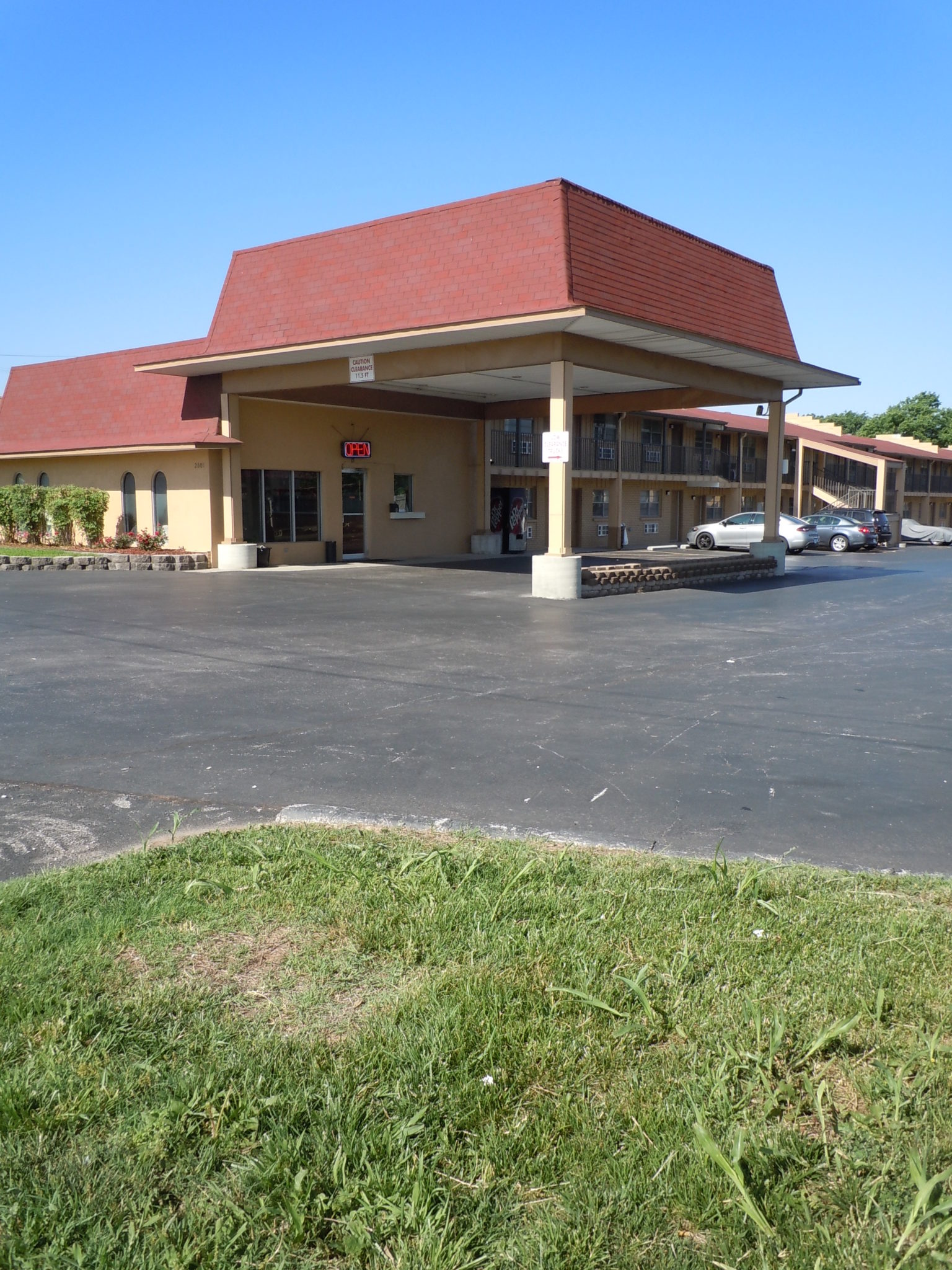 Ozark Inn – Springfield, MO