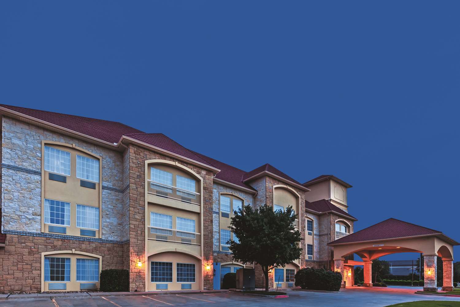 La Quinta Inn & Suites – Granbury, TX
