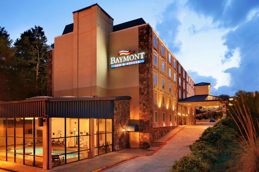 Baymont Inn & Suites – Branson, MO