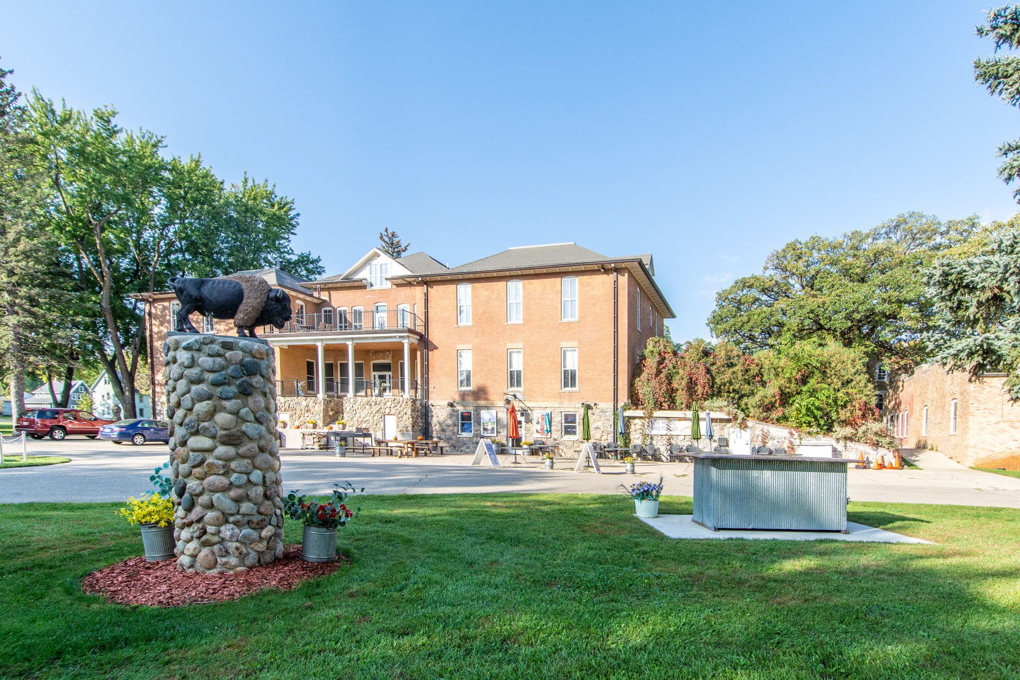 20-ACRE WEDDING & EVENTS VENUE WITH LODGING (GARSD-RO4189)