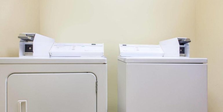 CARMO 08 - GUEST LAUNDRY