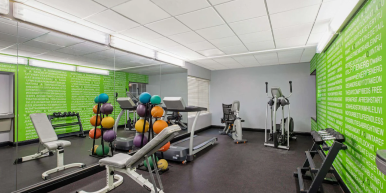 TULOKLQ - 06 FITNESS CENTER