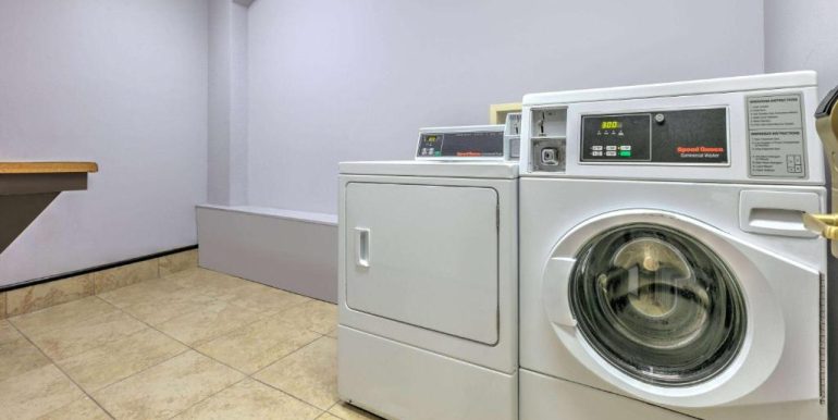 TULOKLQ - 08 GUEST LAUNDRY