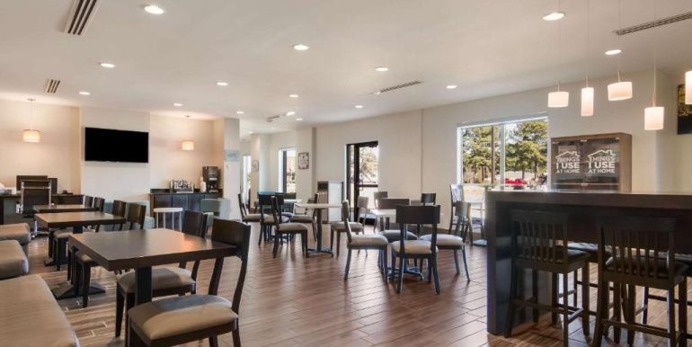 CAMARMSSI 04-BREAKFAST AREA 1