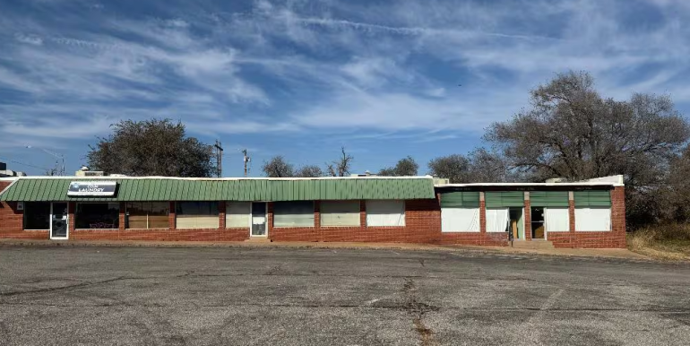 ENOKRI 09 - COMMERCIAL BUILDING