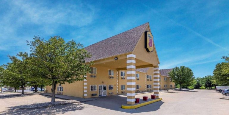 DESKS 01 - EXTERIOR 2