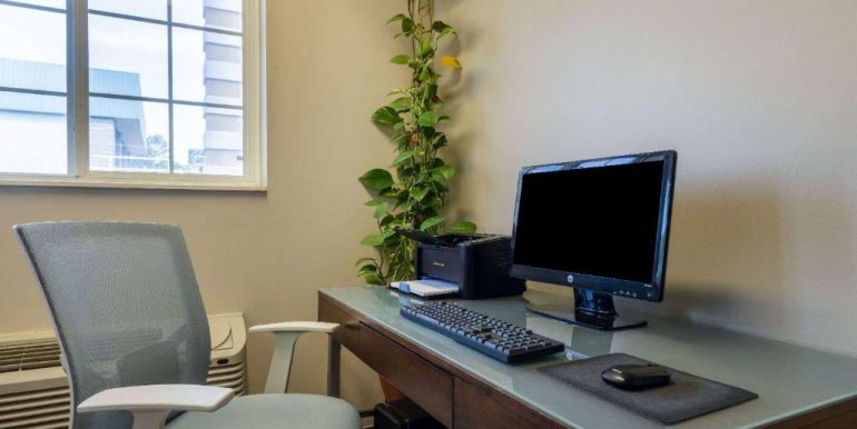 DESKS 07 - BUSINESS CENTER