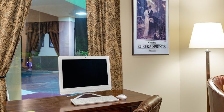 EURAR-07 BUSINESS CTR