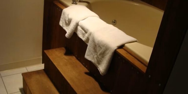 GRANEUSA 04 - SUITE 2